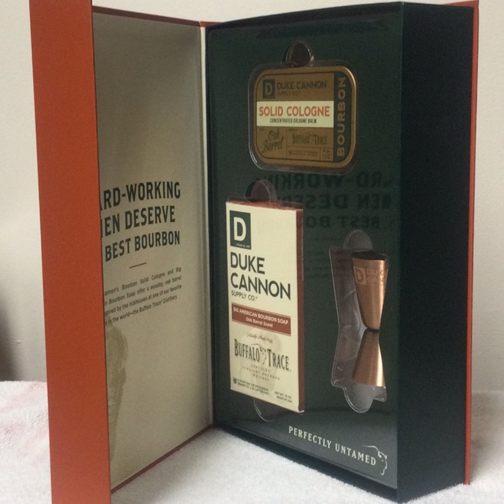 New Buffalo trace gift sets for men